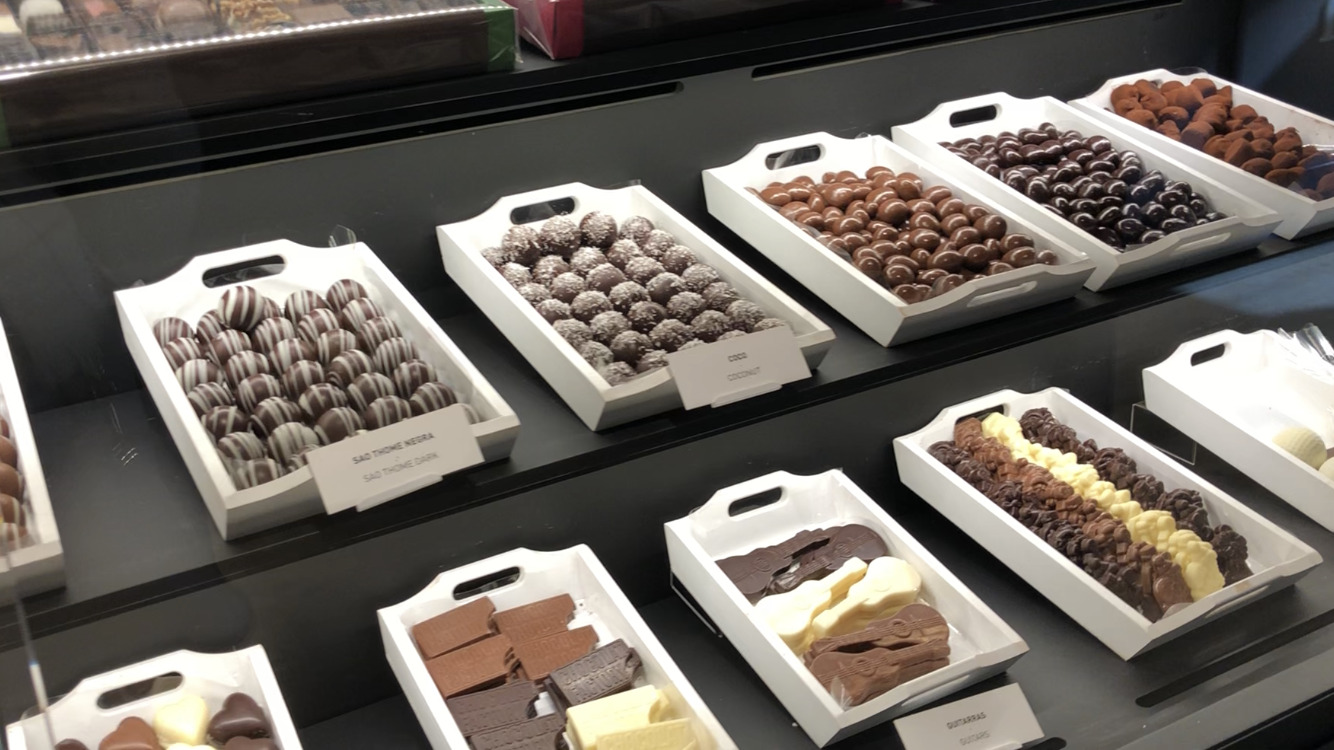 バルセロナ「Chocolate Factory」スペインのチョコレート店 おすすめお土産 『Travel & Live Abroad』〜海外旅行&生活情報〜