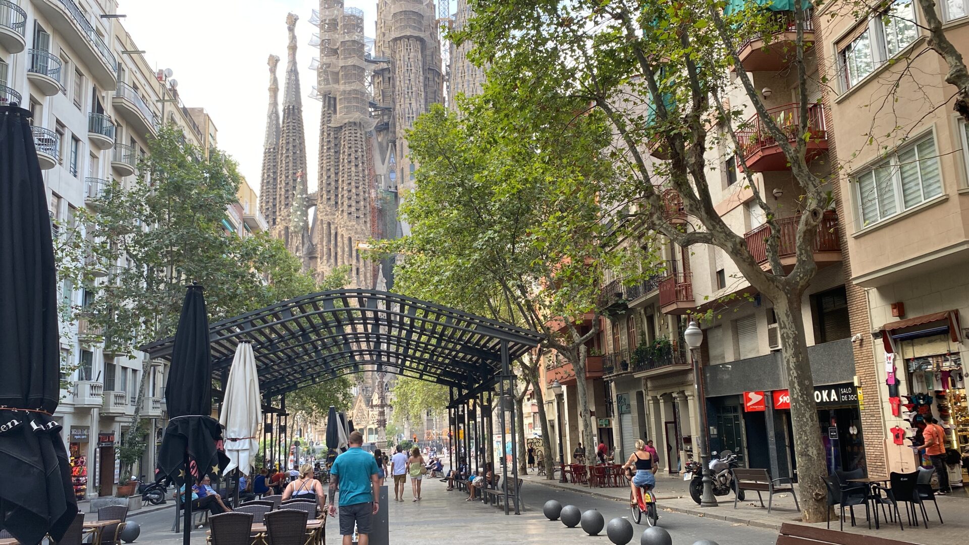 バルセロナ サグラダ ファミリア 近くのおすすめのバル カフェ スペイン旅行 Nueva Puerta Travel Live Abroad 海外旅行 生活情報